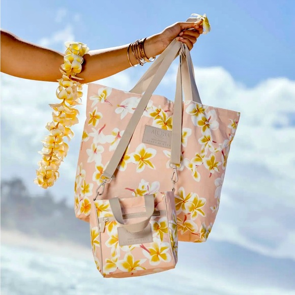 Aloha Collection - Picture 11 of 15